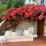 Pera Villa *